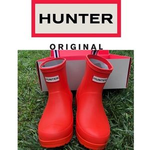 Hunter Women’s Play short wedge rain boot